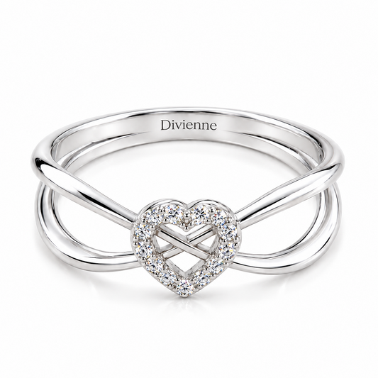 Divienne’s Classic Heart Natural Diamond Ring