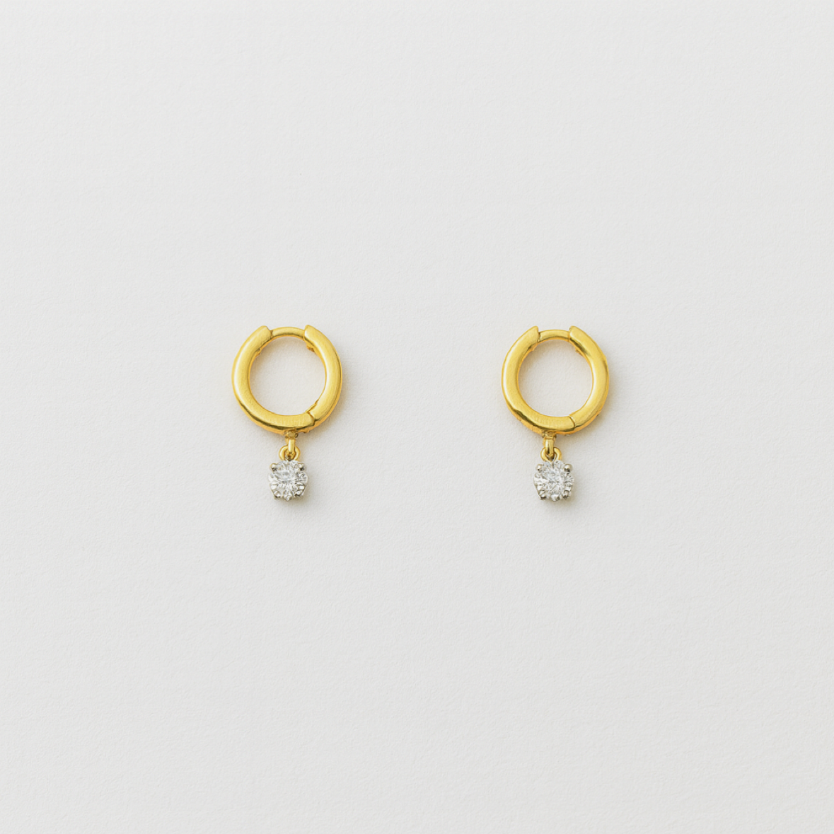 Divienne's Lumière Natural Diamond Earrings (Yellow Gold)
