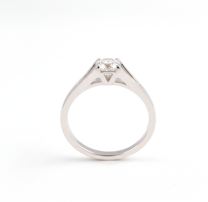 Divienne’s Signature One Carat Natural Diamond Solitaire Ring