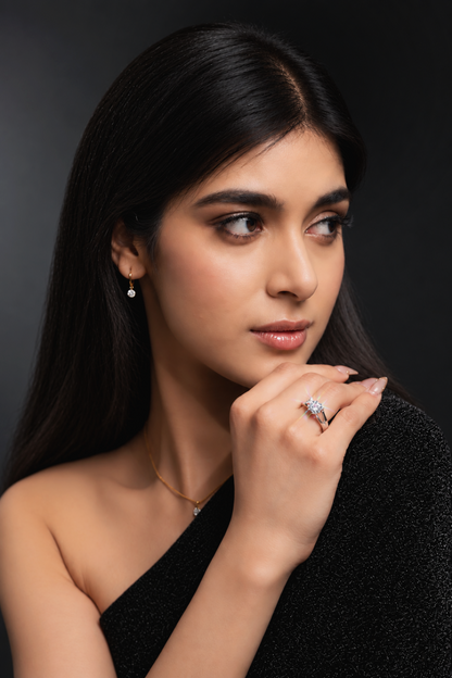 Divienne’s Signature One Natural Diamond Solitaire Ring