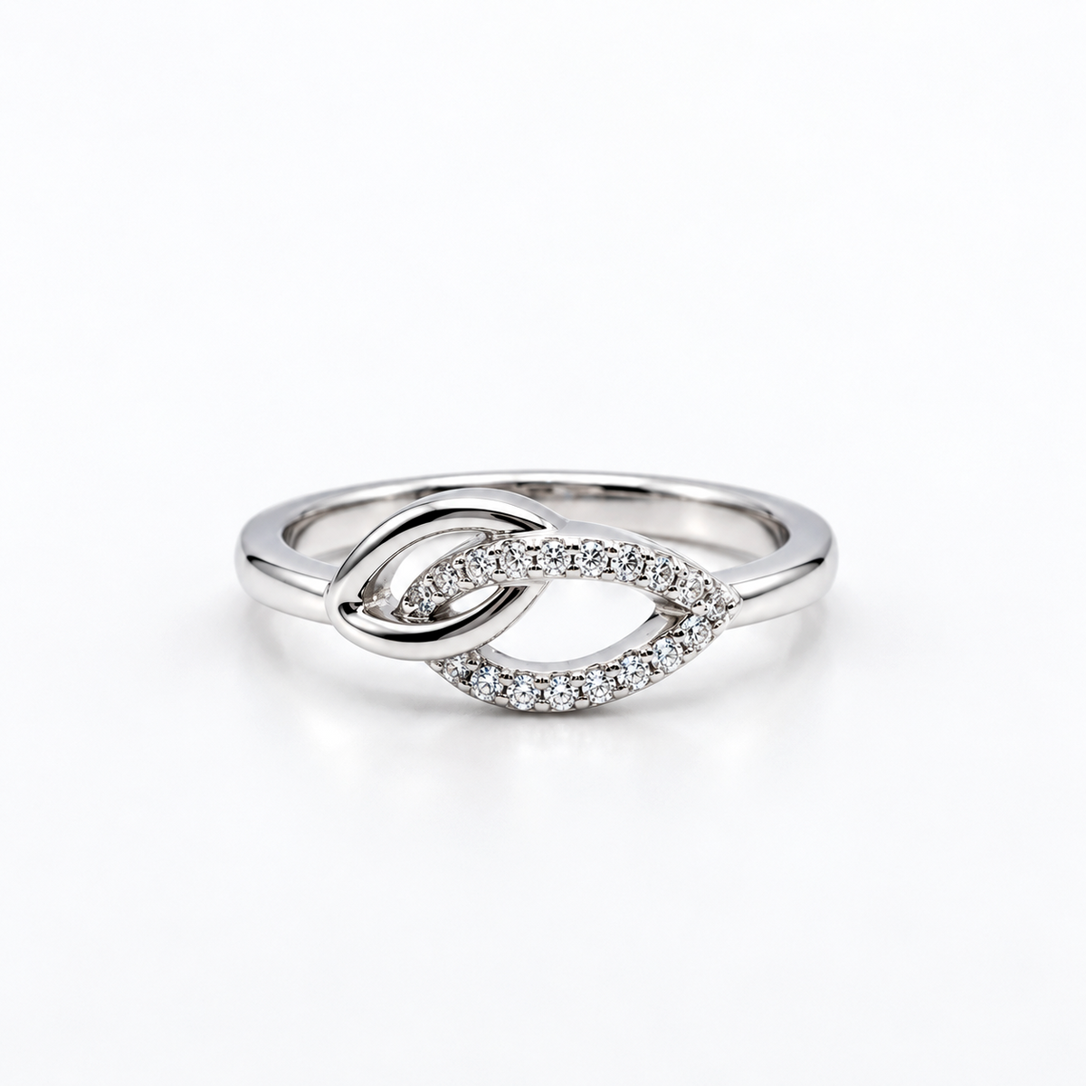 Divienne's Radiance Knot Natural Diamond Ring (Silver)