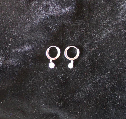 Divienne's Lumière Natural Diamond Earrings