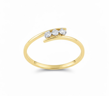 Divienne’s Triara Natural Diamond Ring